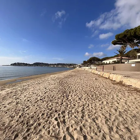 Studio/cabine A 80m De La Avec Terrasse, Jardinet Et Garage - - Fr-1-226b-140 * Cavalaire-sur-Mer